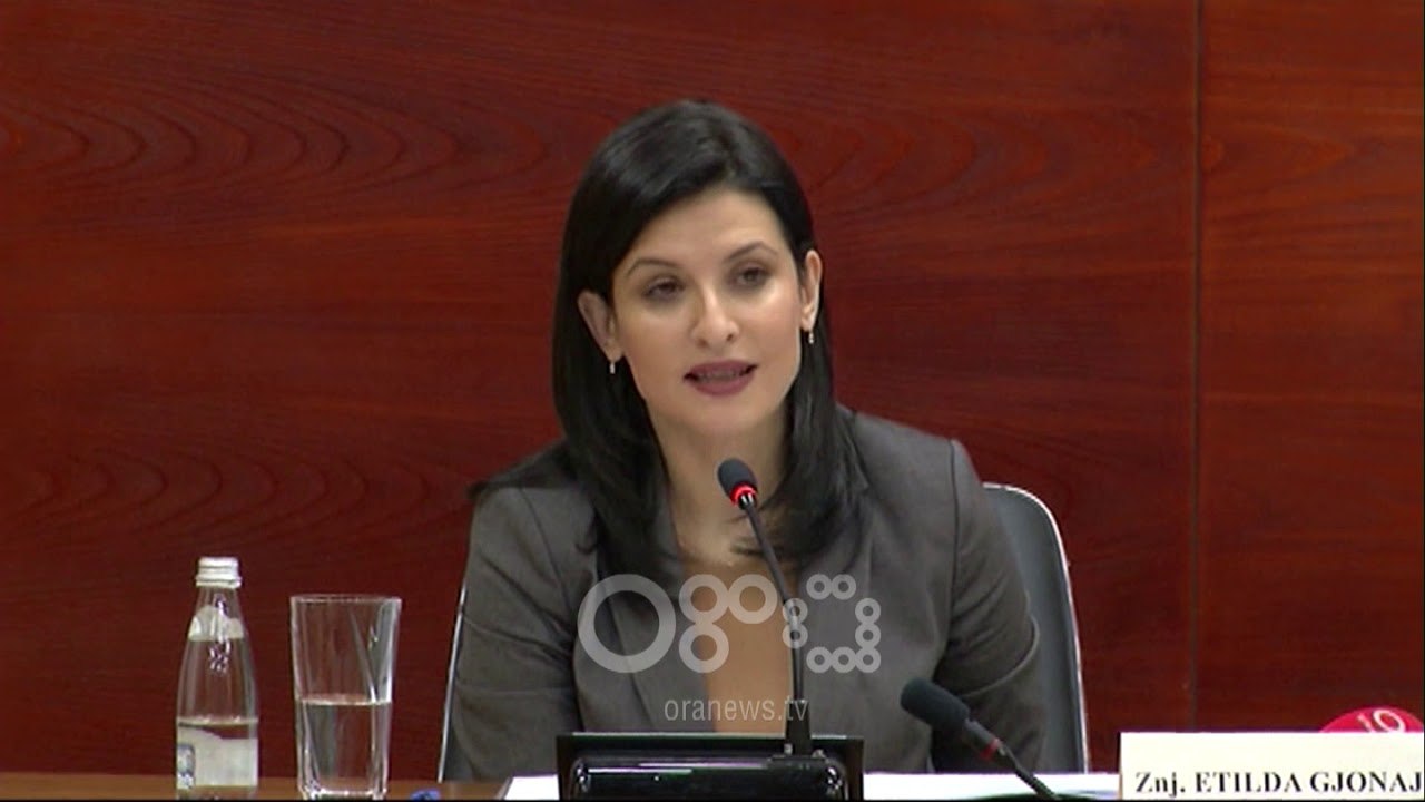 RTV Ora - Qeveria kritika Prokurorisë për dosjet e korrupsionit