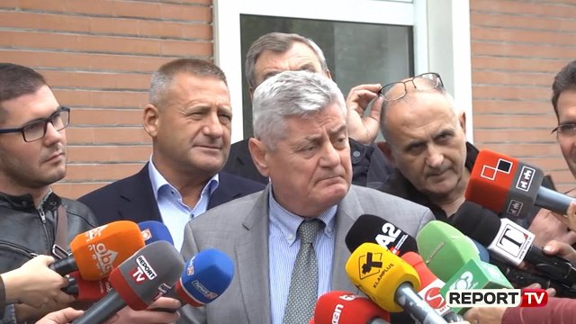 Report TV - Basha mbledh aleatët, Dash Shehi: Nuk heqim dorë, protestat do të vijojnë