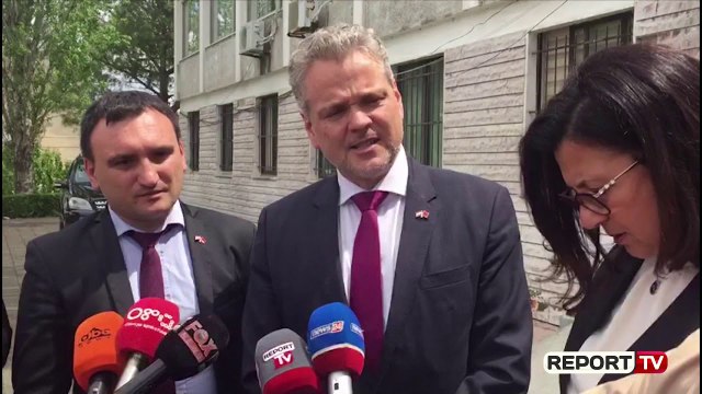 Ambasadori austriak: Dënojmë dhunën! Rama dhe Basha t'i zgjasin dorën njëri tjetrit