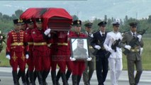 Dëshmori kthehet në atdhe - Top Channel Albania - News - Lajme