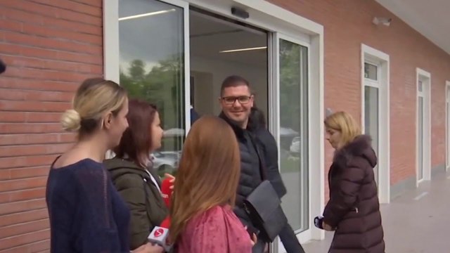 AMBASADORI BRITANIK NORMAN TAKON BASHËN