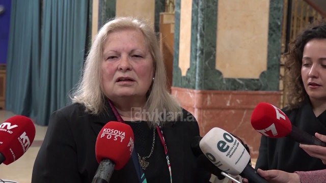 Deputetja publikon deshmi se si ushtaret serbe kane abuzuar me nje grua