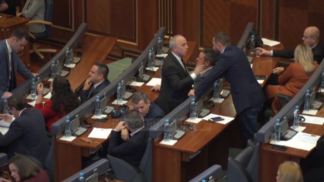 Kosovë/ Shpallet dita e përkujtimit të gjenocidit serb - Top Channel Albania - News - Lajme