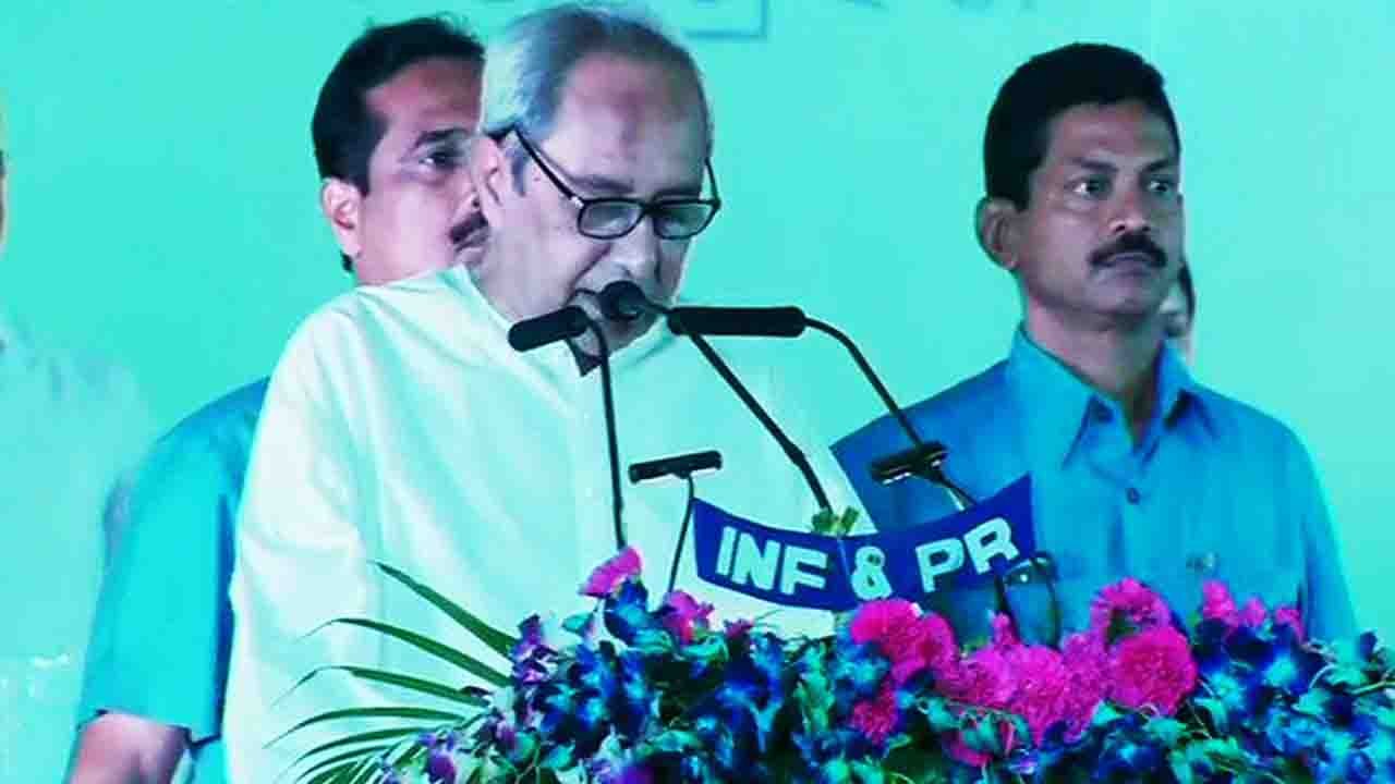 Naveen Patnaik sworn-in as Odisha CM for 5th Term | Oneindia News