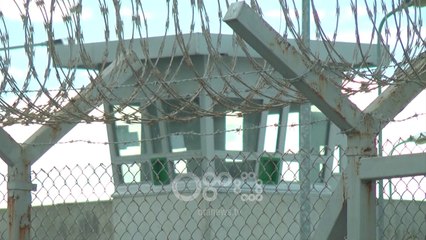 Blic në burgje, i  burgosuri gelltit 22 doza droge, 4 celularë te fshehur në elektroshtëpiake