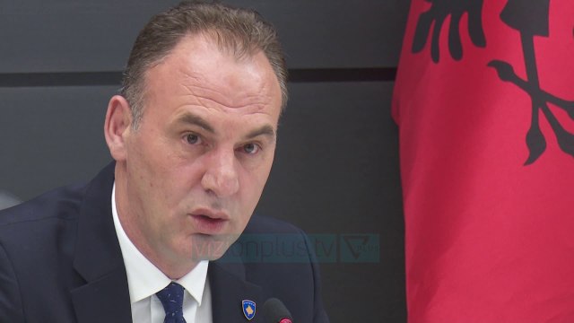 Rama e Haradinaj mungojnë në mbledhjen e përbashkët - News, Lajme - Vizion Plus
