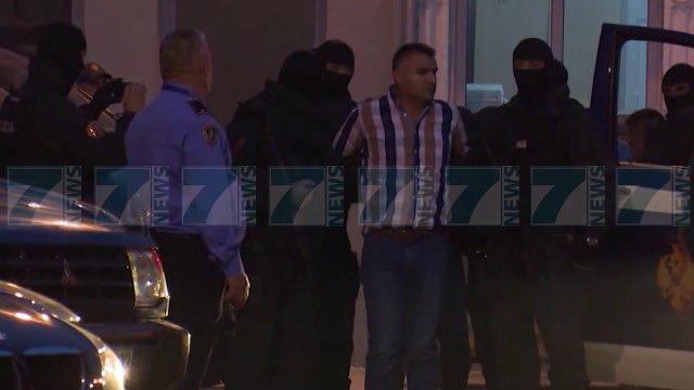 «VOLVO 4» NJE TJETER NE PRANGA, ARRESTOHET 36 VJEÇARI NGA SUKTHI - News, Lajme - Kanali 7