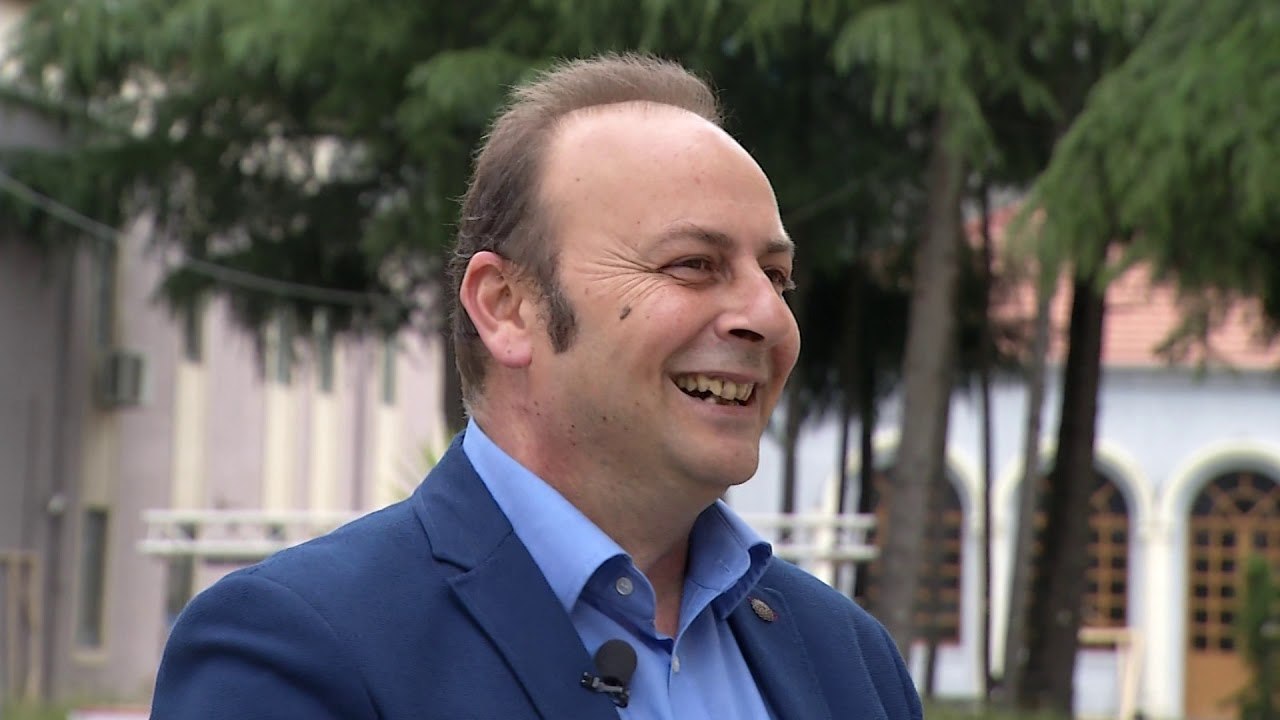 "Një vizitë tek...artisti Genc Fuga" nga Dajana Shabani