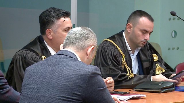Shtyhet gjyqi i gjyqtarëve të akuzuar për korrupsion - Top Channel Albania - News - Lajme