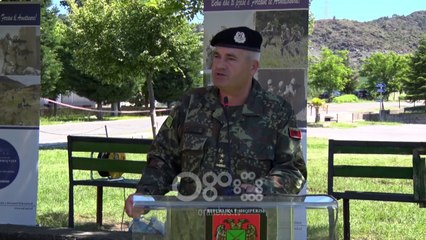 RTV Ora - Ushtria “josh” të rinjtë, batalioni i Vaut të Dejës “hap dyert” për nxënësit