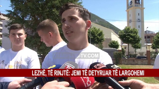LEZHË, TË RINJTË: JEMI TË DETYRUAR TË LARGOHEMI