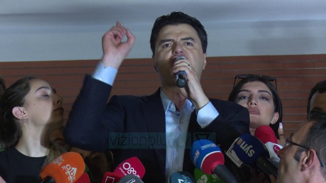 Basha-ndërkombëtareve: Gati për zgjidhje politike - News, Lajme - Vizion Plus