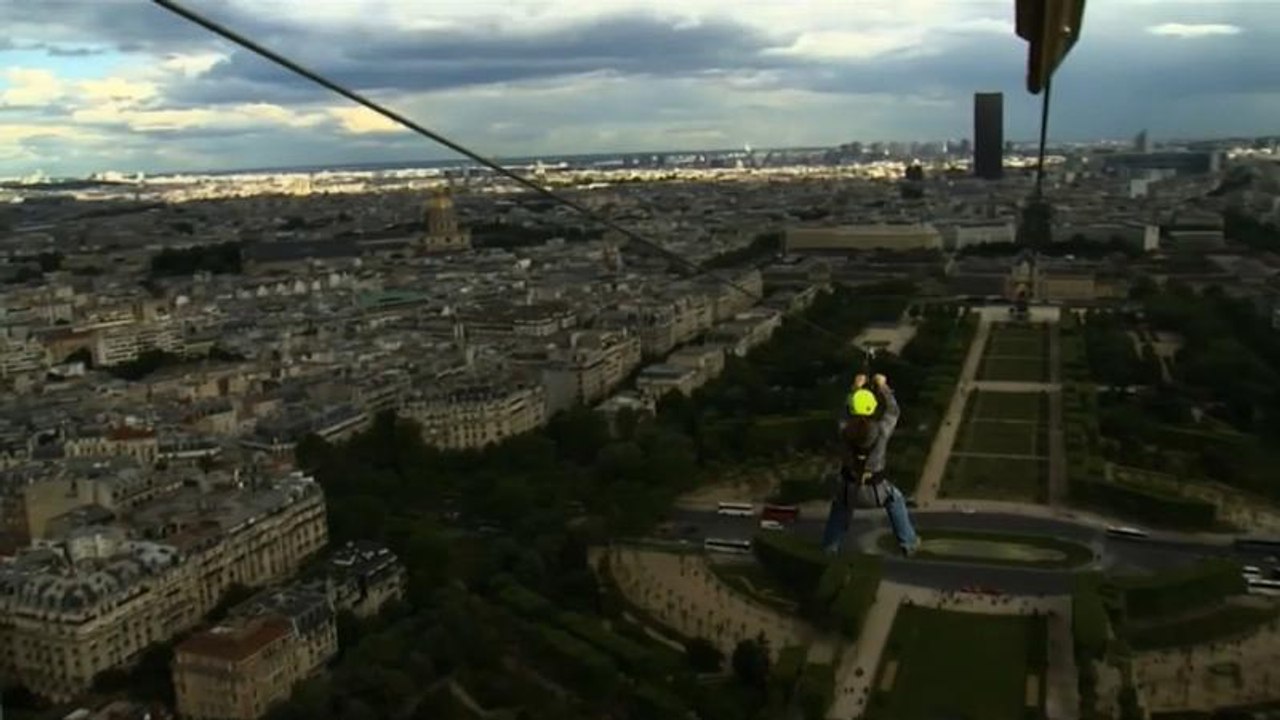In der Seilbahn über Paris