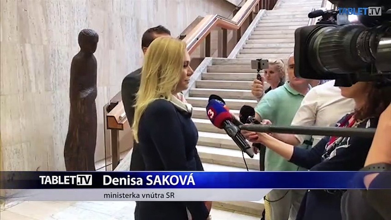 ZÁZNAM: Brífing ministerky vnútra D. Sakovej