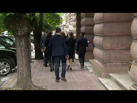 Kriza politike, delegacion i Kongresit amerikan zhvillon takime zyrtare në Tiranë