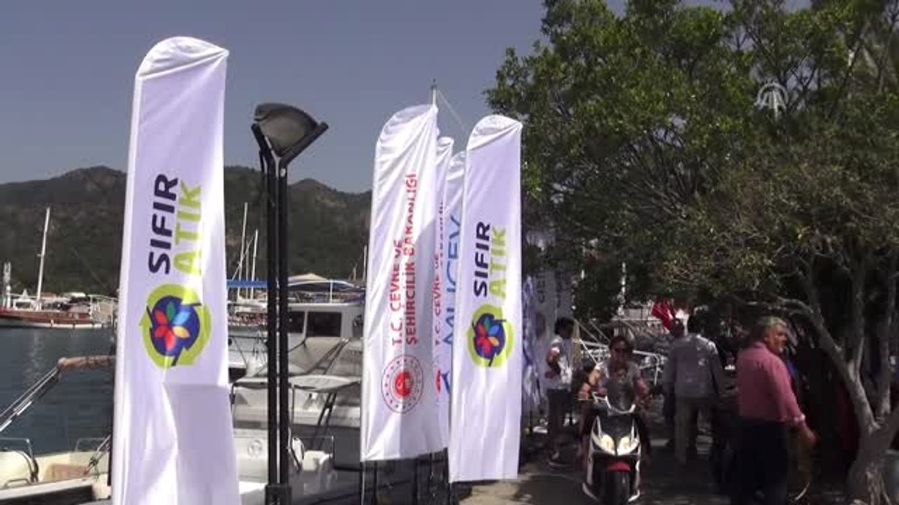 Fethiye'de deniz dibi temizliği