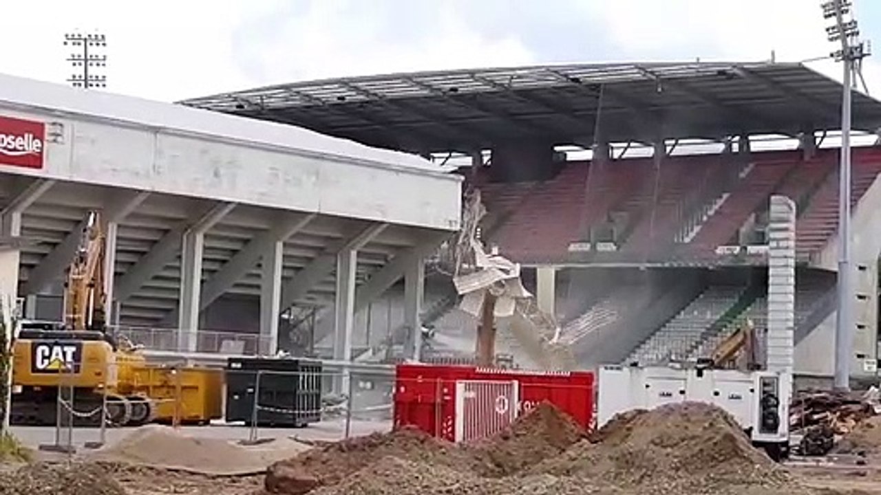 FC Metz : la démolition de la tribune Sud du stade Saint-Symphorien se poursuit