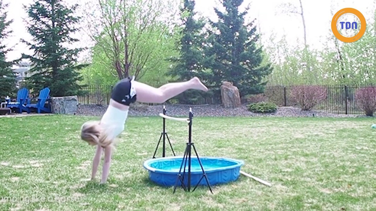 Depuis des années, elle pratique le saut d’obstacles… sans cheval