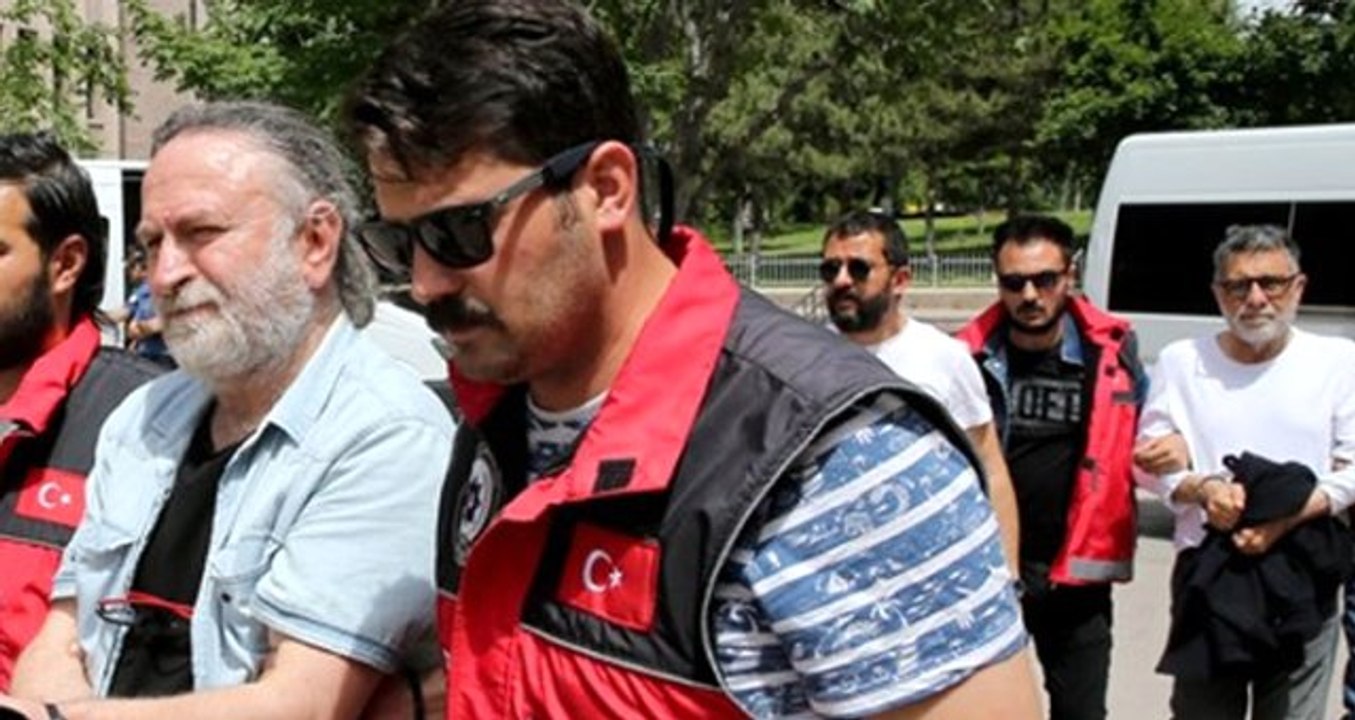 Son Dakika! Pedofili içeren ifadelerin bulunduğu kitabın yazarı ve yayıncısı serbest bırakıldı