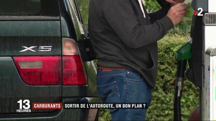 Faire le plein hors des autoroutes, bonne ou mauvaise idée ? On a vérifié si l'opération était rentable