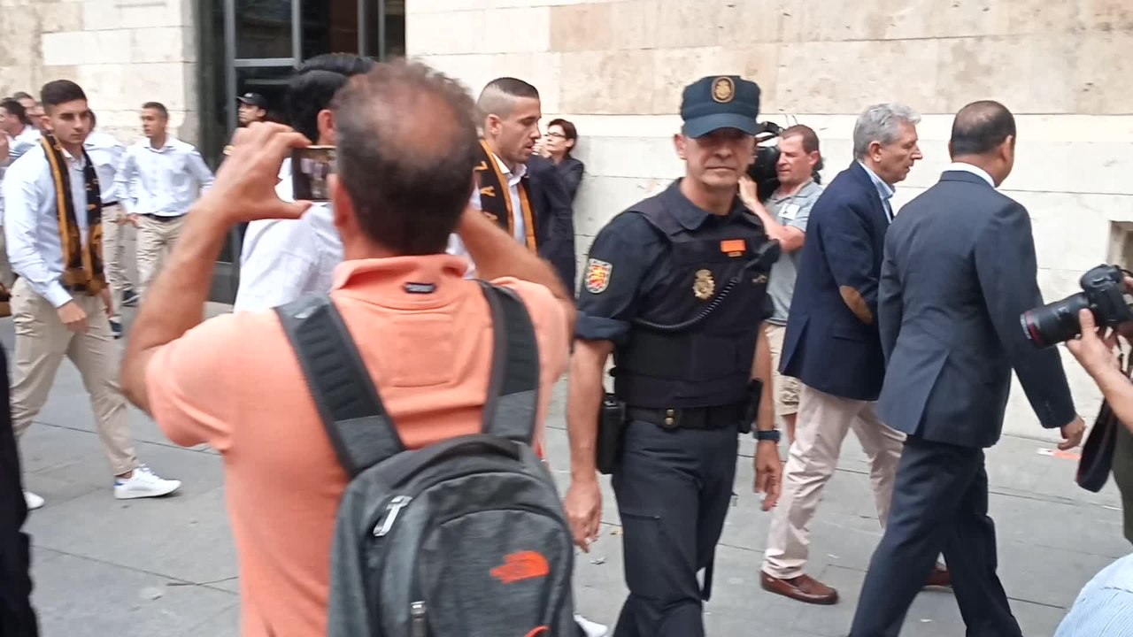 Comienzan los actos institucionales de la celebración Copa del Rey del Valencia CF