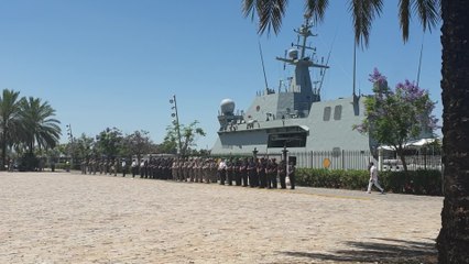 Militares ensayan la entrega de bandera de guerra