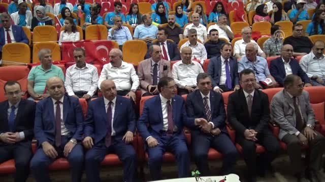 Kamu Başdenetçisi Malkoç: Kürtçe şarkı dinlemek bile gereksiz yere suç sayılıyordu