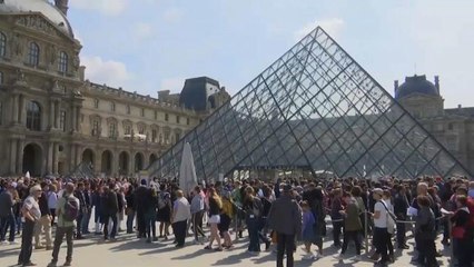 Réouverture du musée du Louvre, fermé lundi pour cause de grève