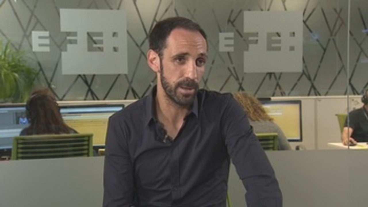 Juanfran desea que gane el Tottenham
