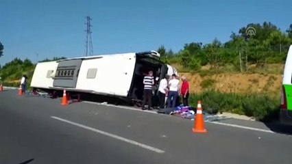 Ümraniye'de trafik kazası: 1 ölü, 8 yaralı (2) - İSTANBUL
