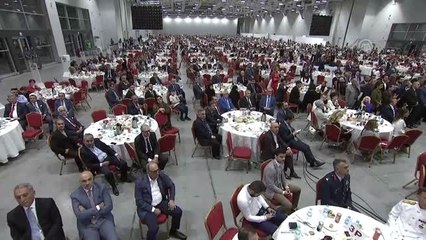 Cumhurbaşkanı Erdoğan: "25 ilçemiz, Binali Yıldırım ve Türkiye Cumhuriyeti Başkanı olarak üçlü bir...