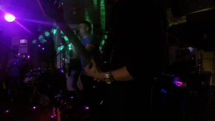 Red Hoax Chili Peppers - Tell Me Baby - Live at the Lion Brewery