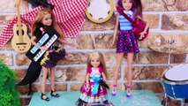 Barbie Girl and Baby Doll Friends Music Play Toys!