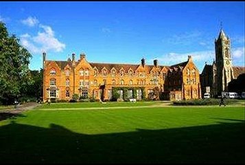 加拿大学历UFV毕业证成绩单文凭Q微信『 9105133 』菲莎河谷大学学位证成绩单录取通知书offer/UFV文凭,教育部使馆留信认证,〈诚招代理〉University of the Fraser Valley