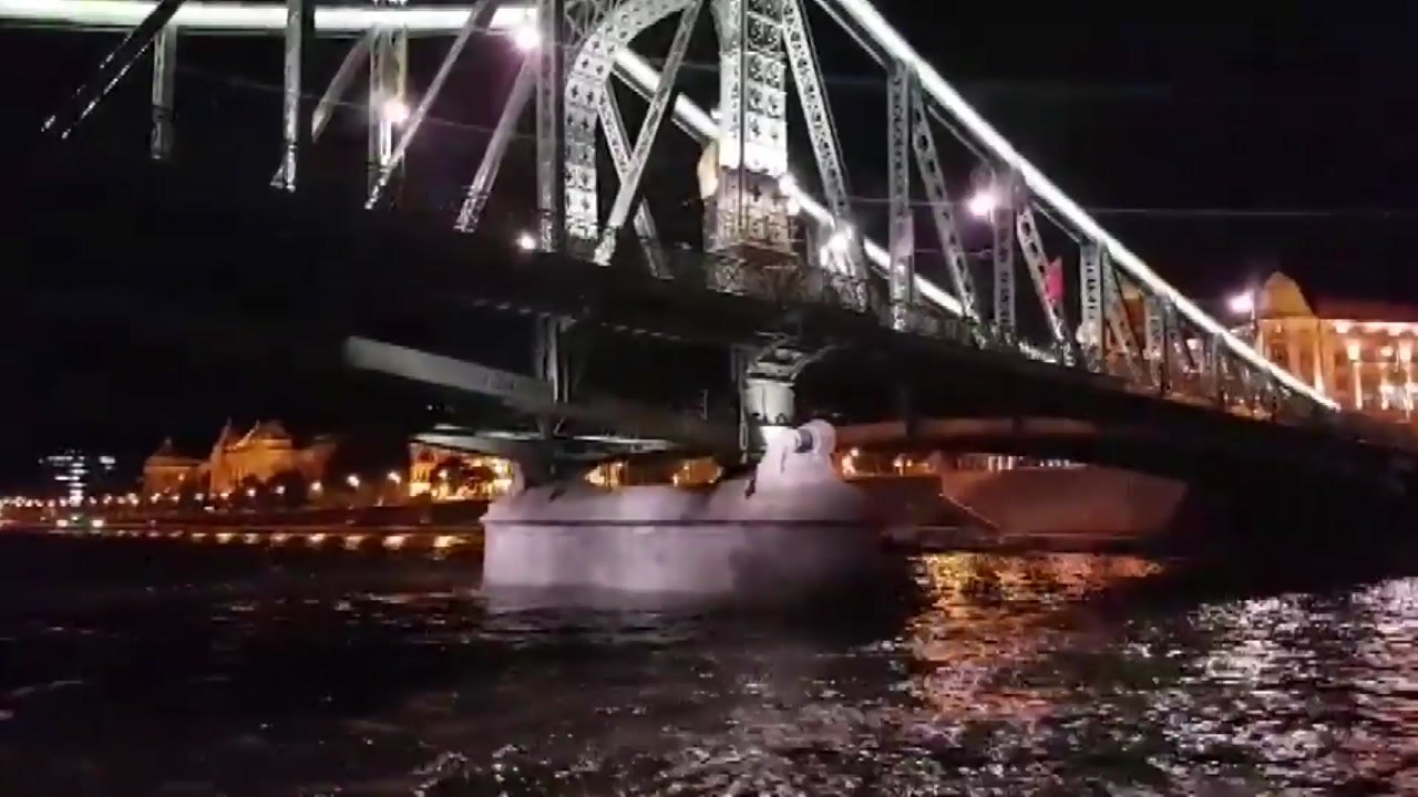 헝가리 다뉴브강 유람선 침몰..."한국인 7명 사망·19명 실종" / YTN