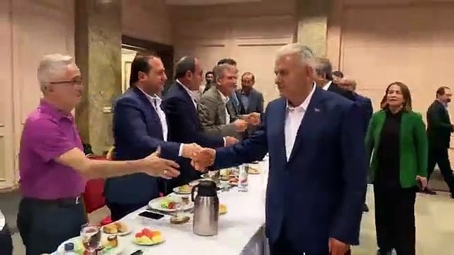 Binali Yıldırım'dan samimi paylaşım! 'Topal Dursun'un oğlu Binali...'