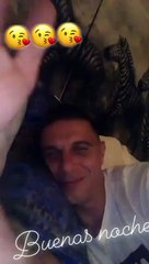 Joaquín vuelve a sorprender a sus fans coon una nueva colección de chistes