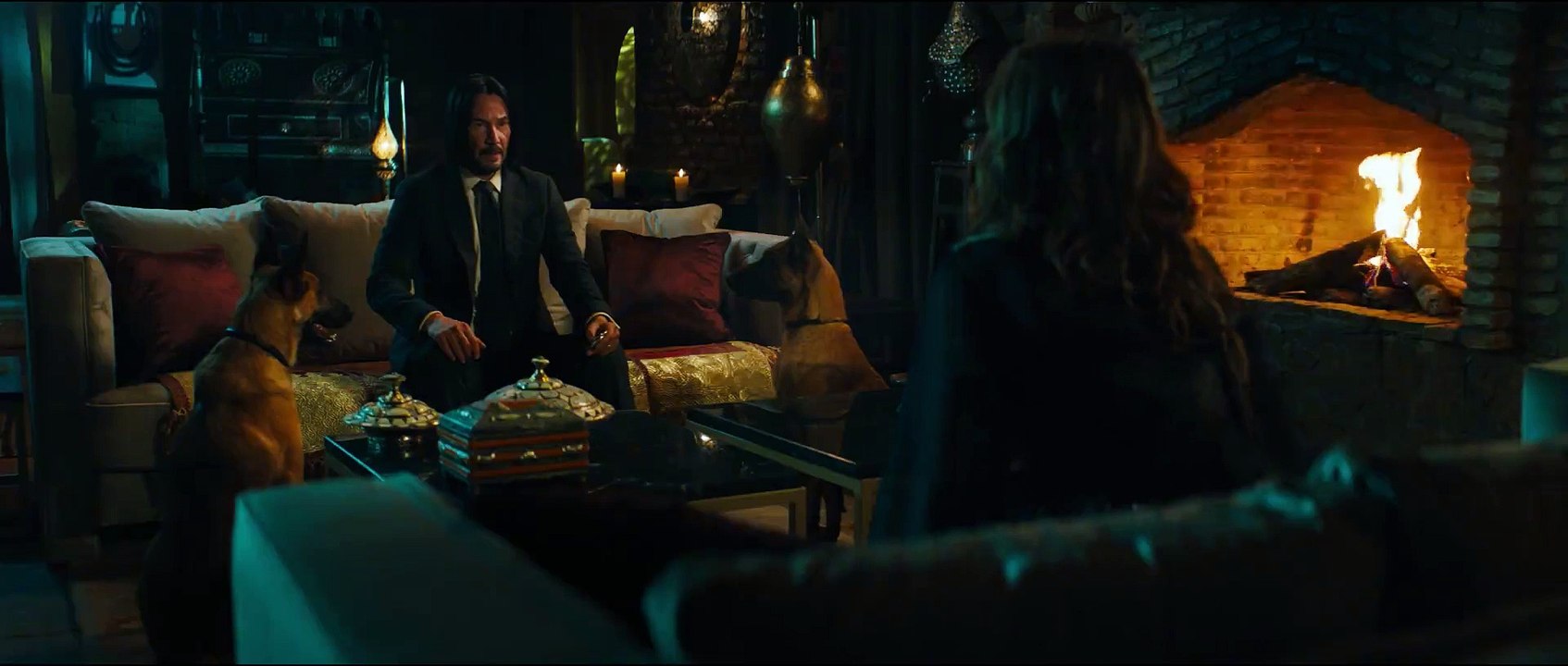Extrait du film JOHN WICK PARABELLUM - Management - Keanu Reeves et Halle Berry