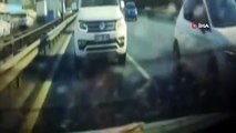 Basın Ekspres yolunda sürücülerin bıçaklı “yol verme” kavgası kamerada