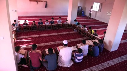 Çocuklar mukabele için camide buluşuyorlar - ŞIRNAK