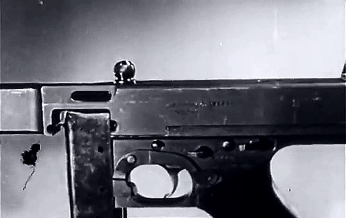 Thompson Submachine Gun - Functioning (1942)