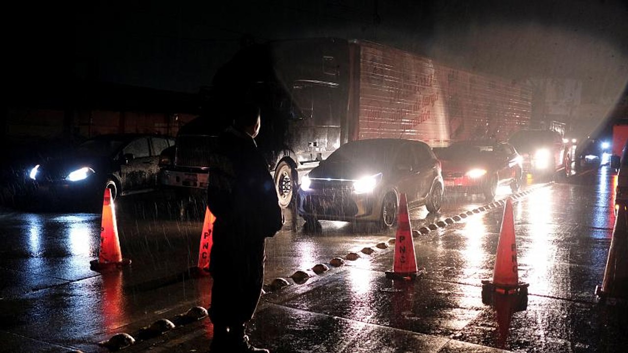 El Salvador levanta la alerta de tsunami tras el terremoto de magnitud 6,8