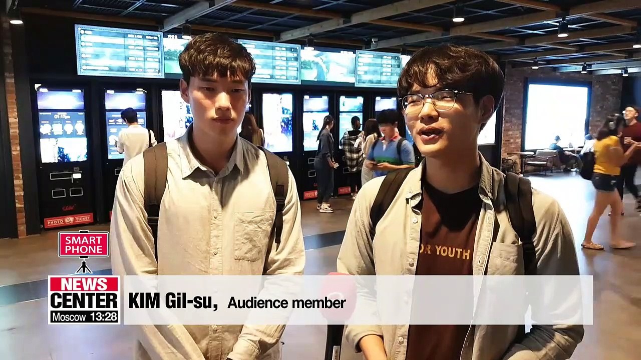 Audiences give their views on 'Parasite' on its first day in Korean theaters
