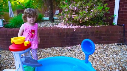 Kids, let's learn with some of Genevieve's best videos!