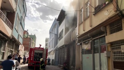 Yanan evini ağlayarak izledi - ADIYAMAN