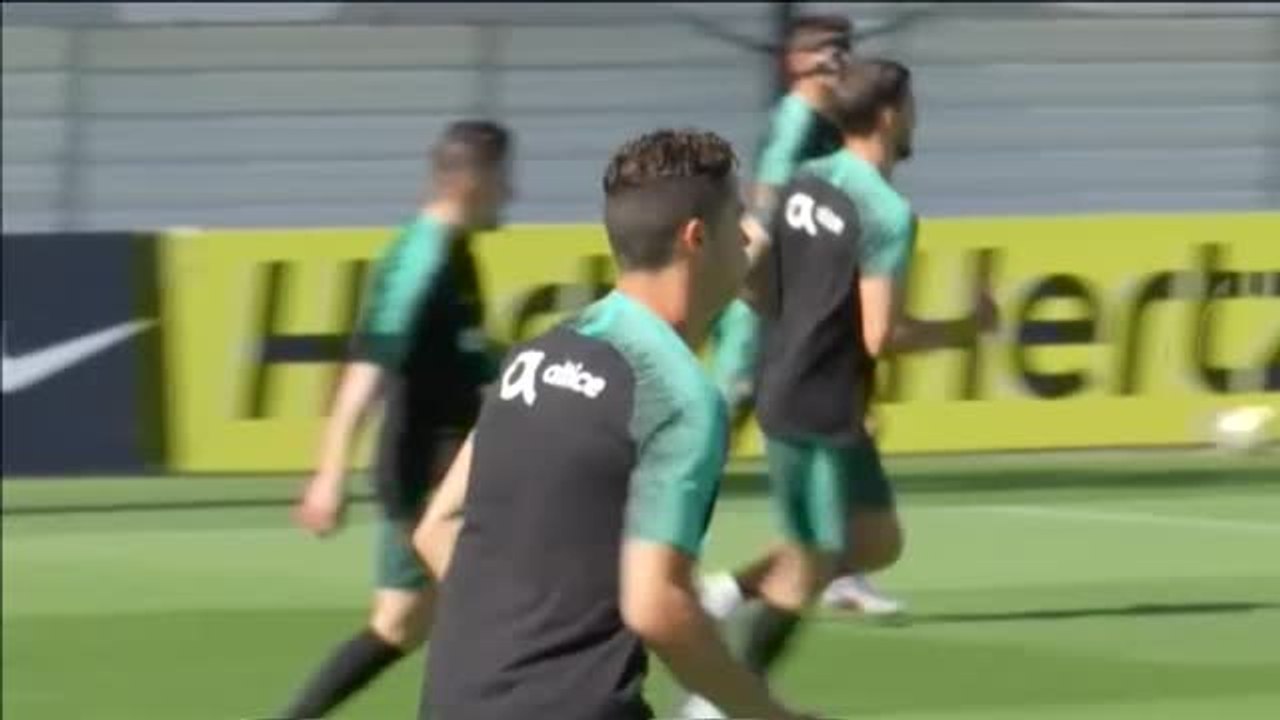 Cristiano Ronaldo entrena con su selección