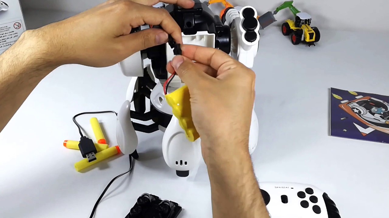 Akıllı Robot Polisi Dinozorlara Karşı Çizgi Film # Smart Robot Police Toy vs Dinosaurs Gearbest