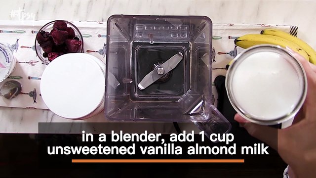 Boost Your Metabolism with this Protein-Packed Berry Smoothie