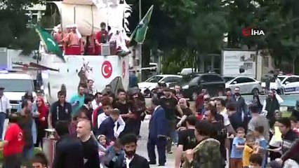 Fatih'in gemisini karadan yürüttüler