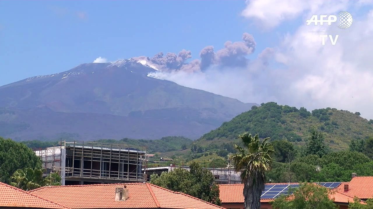 Italy's Mount Etna erupts
